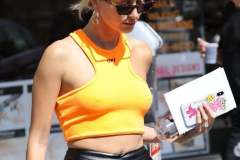 Hailey Bieber