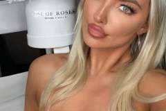 Goddess Lindsey Pelas